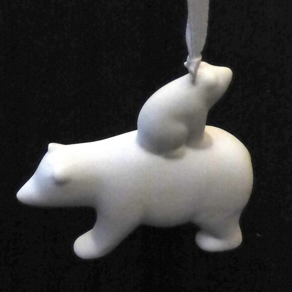 NEW 3.5” FINE WHITE PORCELAIN POLAR BEAR & CUB HOLIDAY CHRISTMAS ORNAMENT - Picture 2 of 11